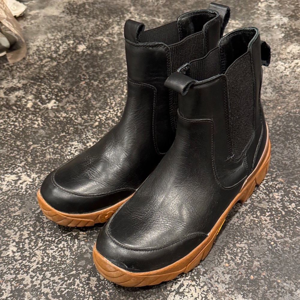 Zara Boys Black Leather Boots With Vibram Sole